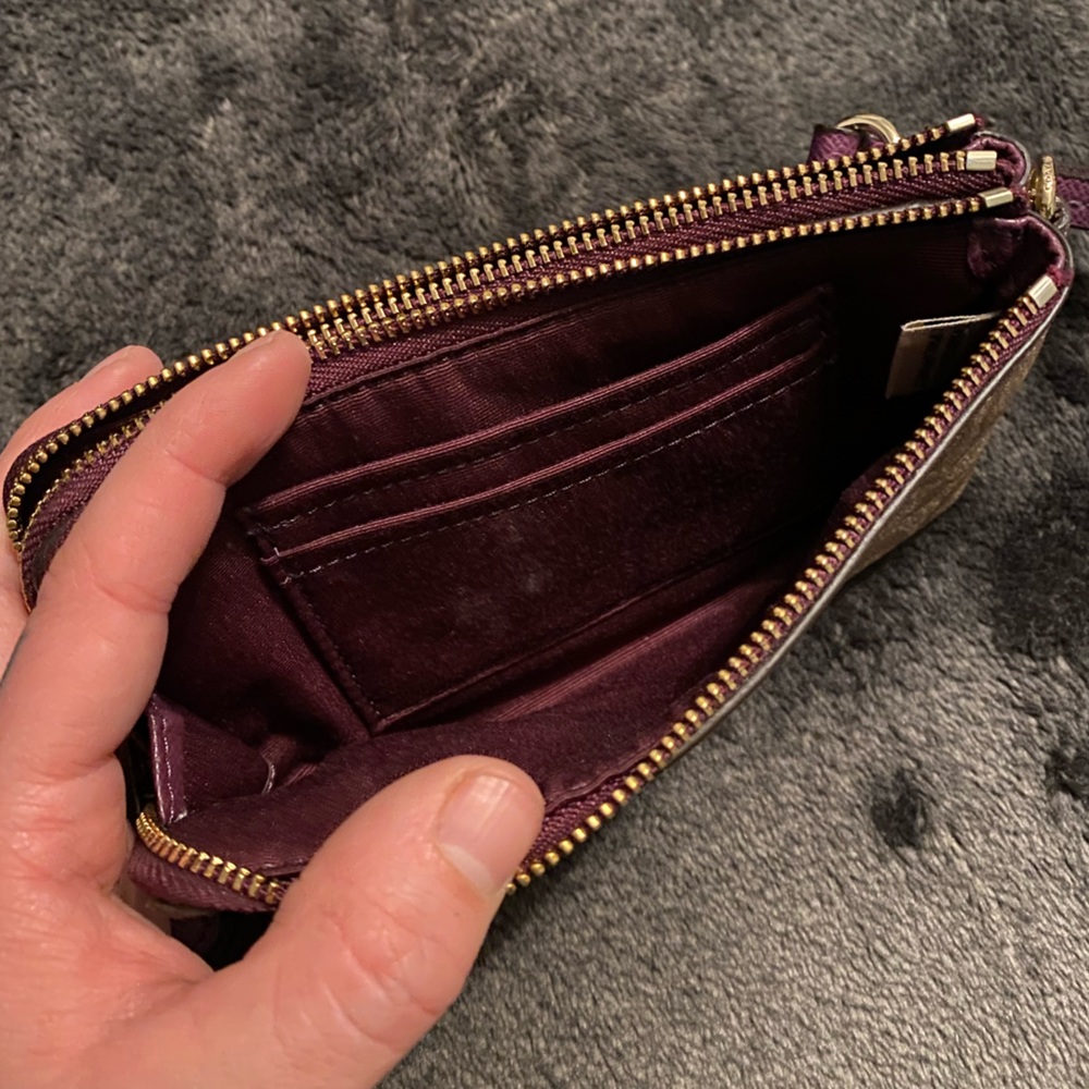 Coach double zipper Wallet wristlet - Picture 2 of 7
